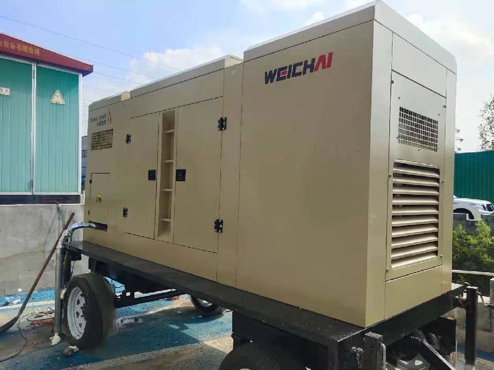 南阳某项目150KW潍柴移动拖车静音箱发电机组