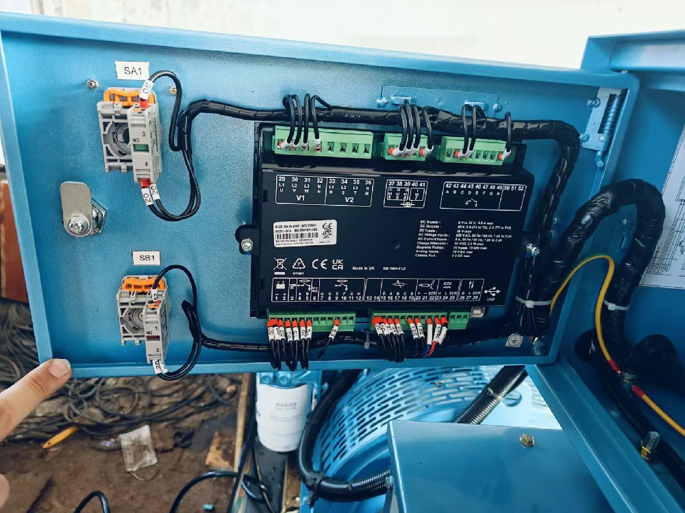 安阳某事业单位交付调试一台100KW潍柴原装发电机组